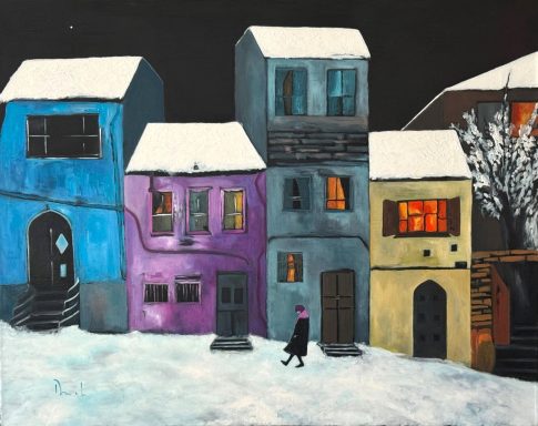 Pintura al óleo de varias casas cubiertas de nieve, con ventanas iluminadas y una figura caminando entre ellas durante la noche.